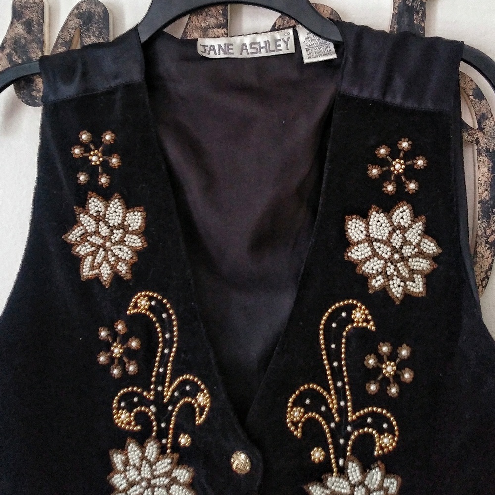 Vintage embroidered velvet western hippie vest - Picture 6 of 6